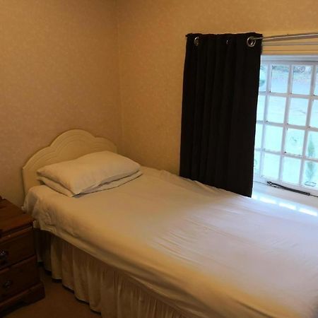 Oyo Dunmar House Hotel อัลลอวา ภายนอก รูปภาพ